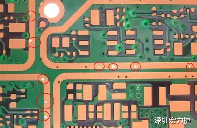 防止PCB過波峰焊時(shí)錫從導(dǎo)通孔貫穿元件面造成短路;特別是我們把過孔放在BGA焊盤上時(shí),就必須先做塞孔,再鍍金處理,便于BGA的焊接。