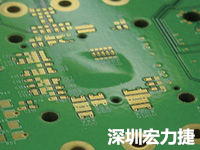 散熱差可能導致PCB阻焊層的剝離。