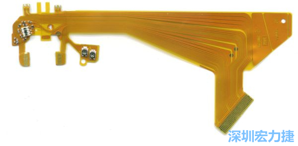 針對消費(fèi)性電子產(chǎn)品的外型設(shè)計(jì)，F(xiàn)PC可以做任意形狀的適應(yīng)性線路設(shè)計(jì)。